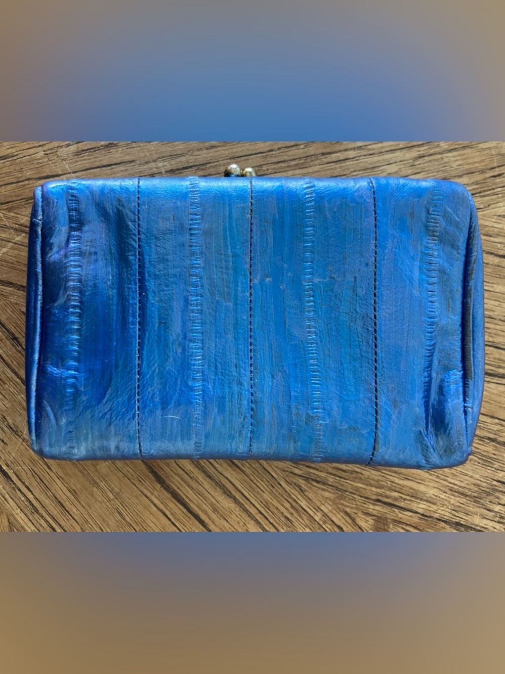 💥2 for 1💥Hand Painted VNT Eel Skin Clutch Purse with Kiss Lock & Mirror / Wallet - Picture 9 of 13